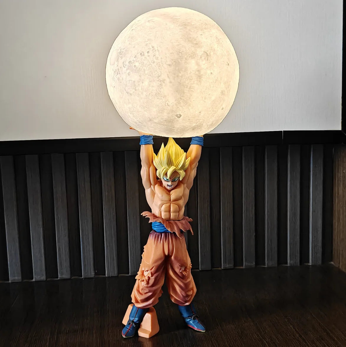 Schwebende Goku Kamehameha LED Statue